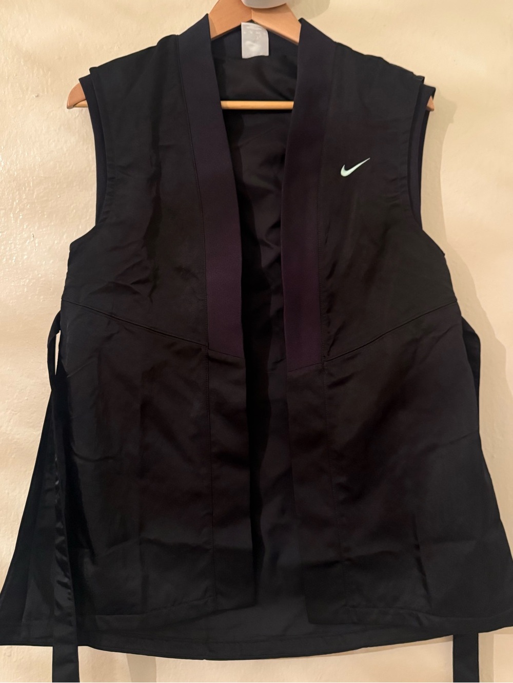 Nike Women’s Black Sleeveless Wrap Vest with Contrast Trim
